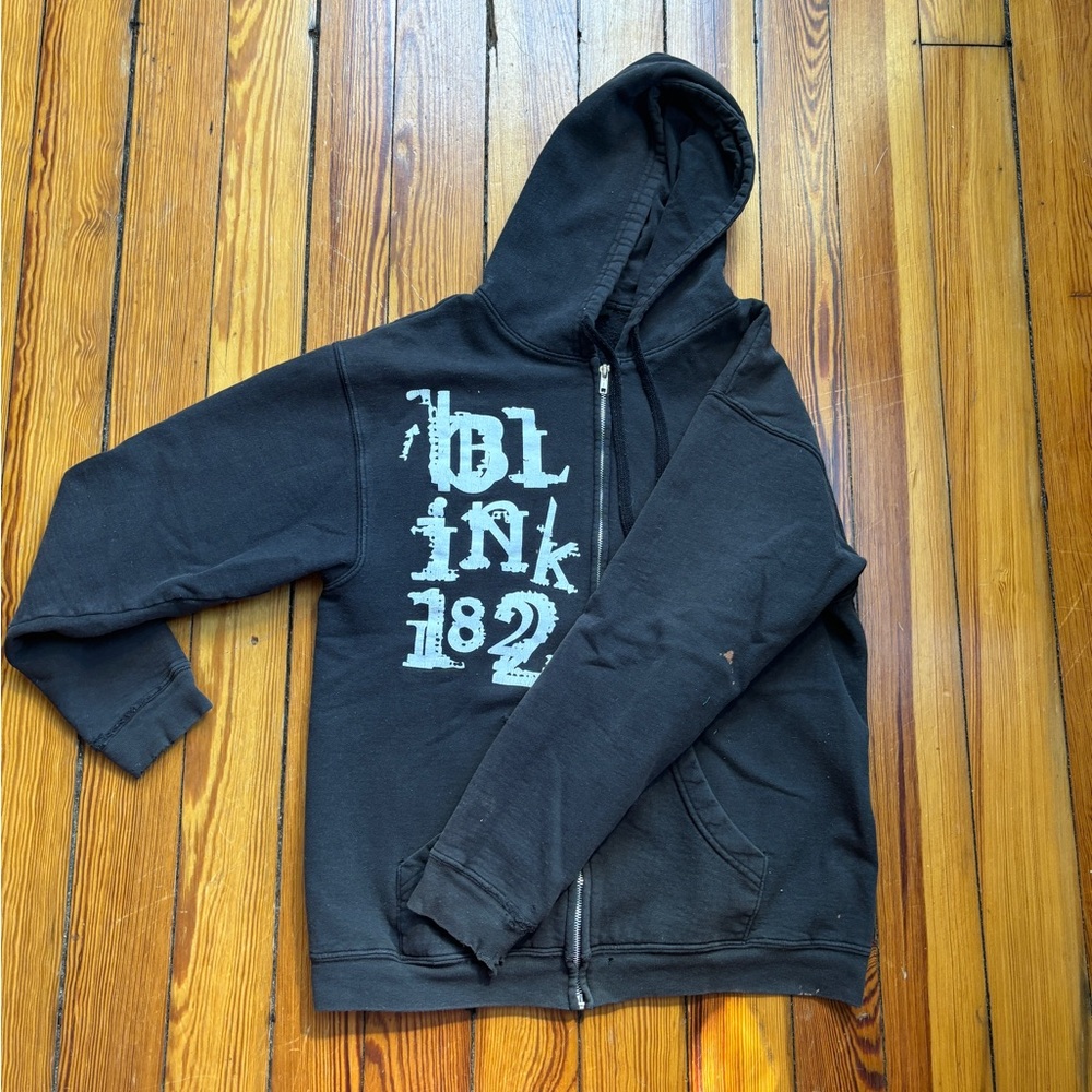 Thrashed black Blink-182 zip up